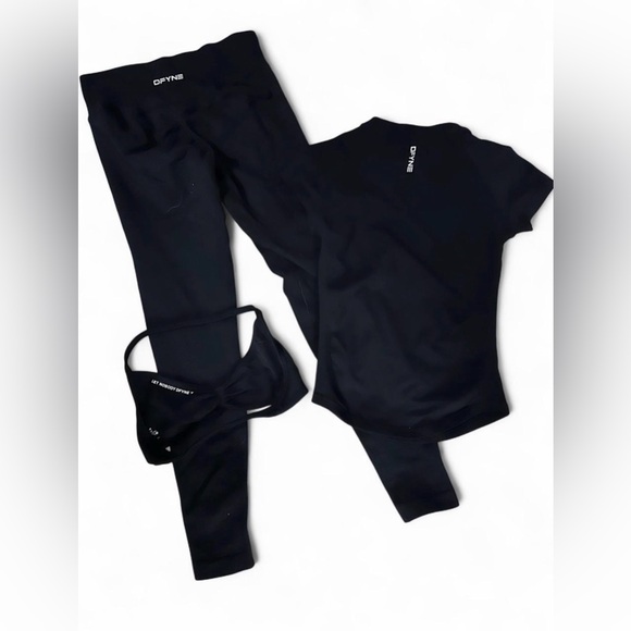 DFYNE 3pcs authentic impact black strappy bra, short sleeve top and leggings - Picture 2 of 3